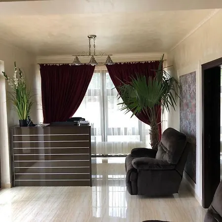 بيت ضيافة Pensiunea Magnolia
